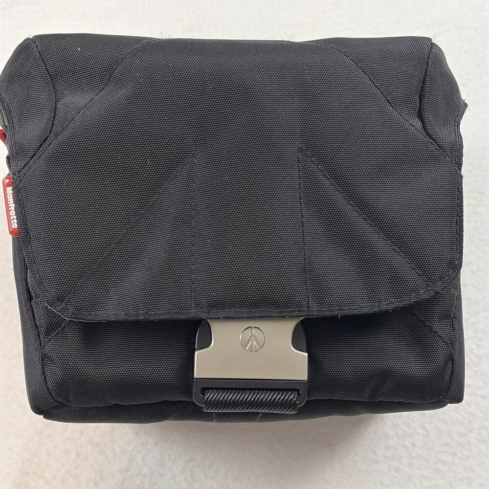 Manfrotto Camera Bag Black Metal Clasp With Strap